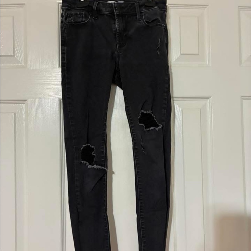 Old navy rockstar Distressed Women's super Skinny Jeans